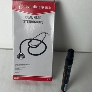 Lote siguiente: Estetoscopio Dual Head Everdixie USA Amarillo Nuevo