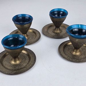 Juego de Té Turco en Bronce, Madera y Vidrio Azul - imagen 6