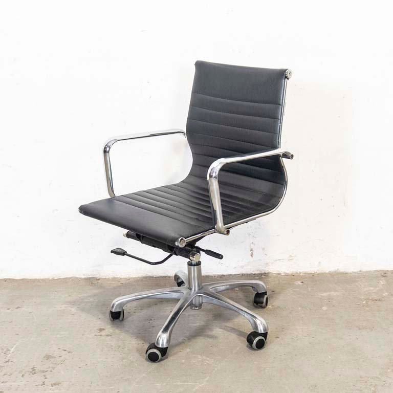 Item 2094384 - Image 1