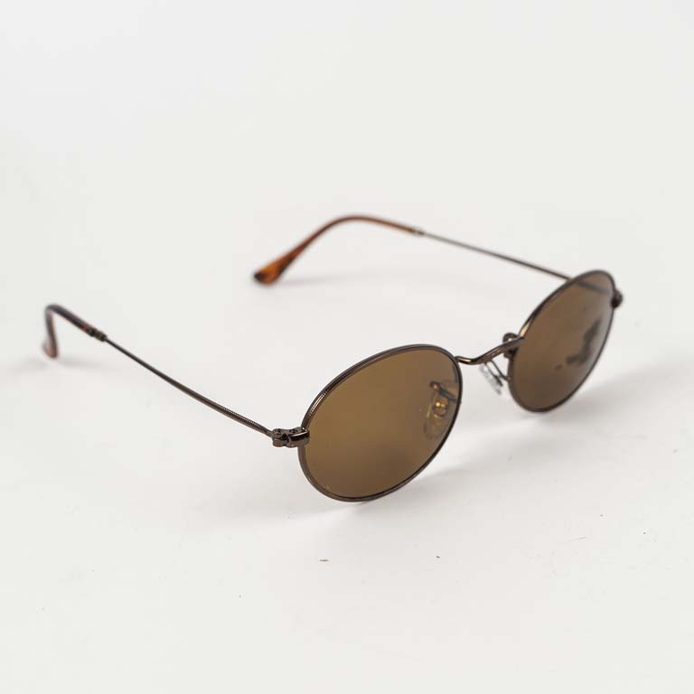 Lote siguiente: Par de lentes de sol vintage estilo