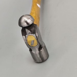 Martillo de Bola Metálico con Mango de Madera - imagen 3