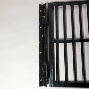 Puerta de Hierro con Bisagra y Pasador - 40x40 cm - imagen 3