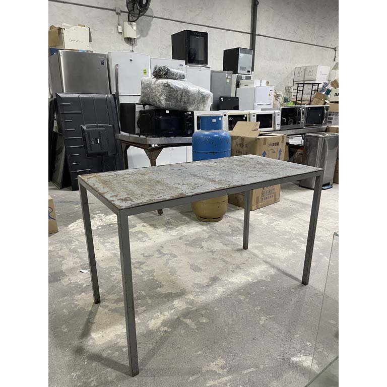 Mesa de Hierro Industrial 120x60x74 cm