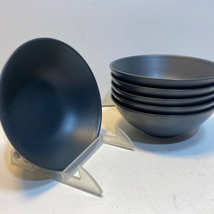 Juego de 9 Piezas: Ensaladera Grande Decorada, 6 Cuencos Oscuros y 2 Cuencos de Cerámica - imagen 3