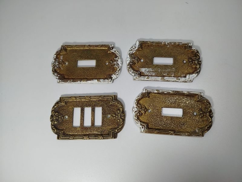 Llaves eléctricas en bronce labradas - imagen 4