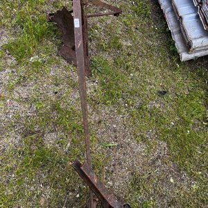 Lote siguiente: Arado antiguo de labranza