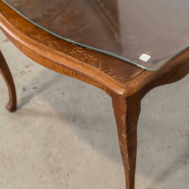Mesa de sala francesa con detalles de calidad - imagen 3