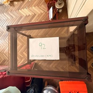 Mesa Auxiliar Esquinera de Vidrio y Madera con Ruedas - imagen 3