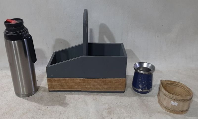 Mate y Termos de Madera con Accesorios - imagen 2