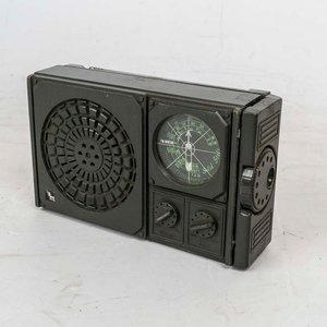 Radio Militar Portátil con Brújula y Dial - imagen 2