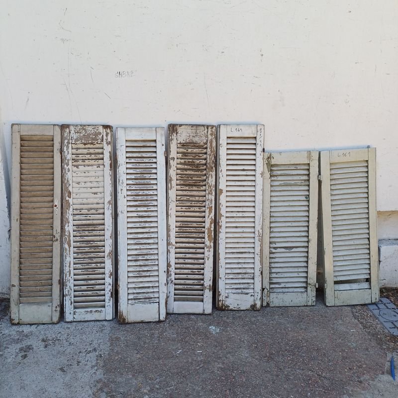 Lote anterior: Postigos de cedro tipo celosía en venta