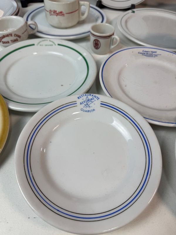 Gran lote de piezas coleccionables de hoteles y restaurantes - imagen 11