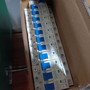 Lote anterior: Pack de 24 Disyuntores Térmicos Unipolares Mercury