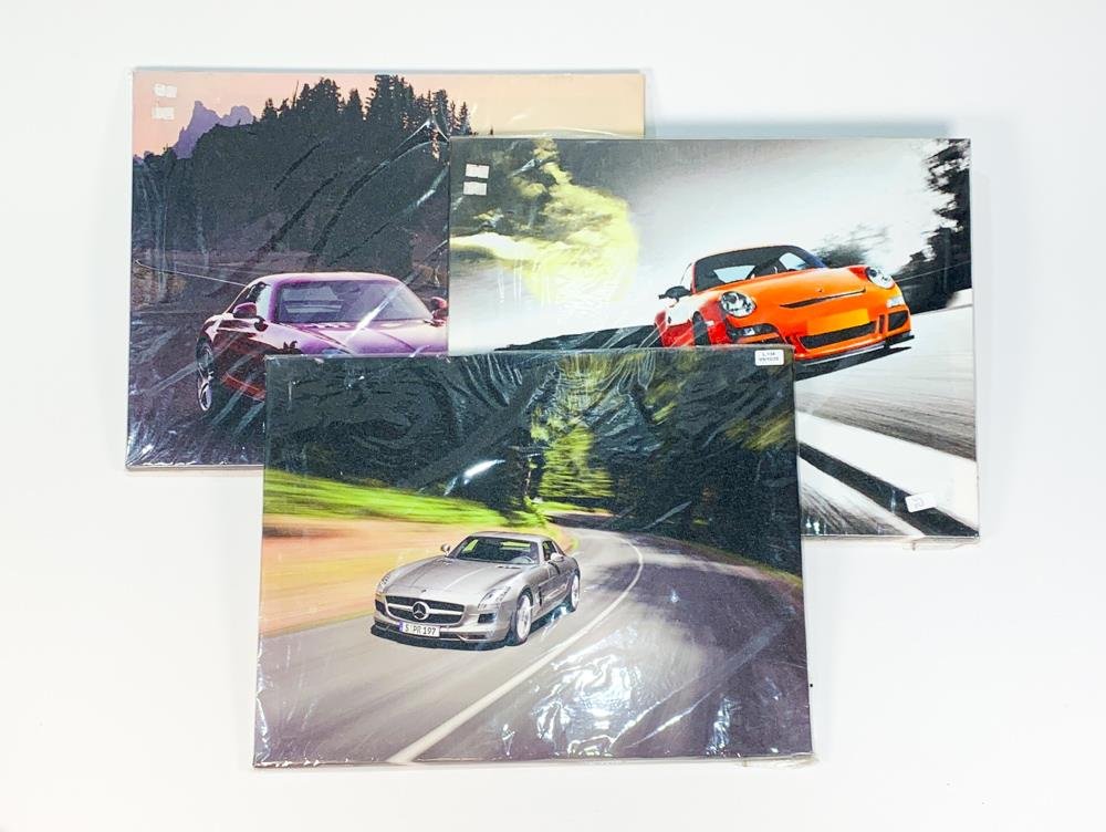 Tres Cuadros Modernos Estampados: Autos Clásicos Mercedes y Porsche