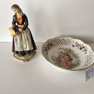 Figura Campesina Italiana y Fuente de Porcelana Bavaria - imagen 7