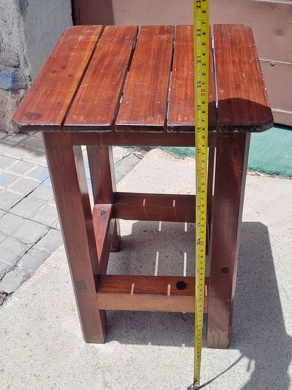 4 Taburetes en Madera Macisa en Excelentes Condiciones - imagen 5