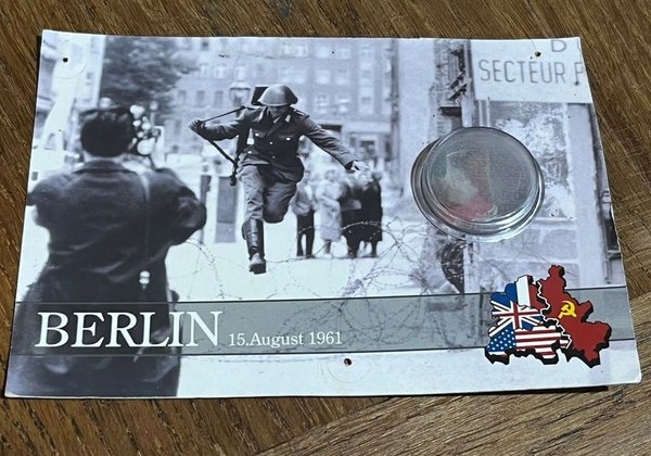Tarjeta Postal Berlín 1961 con Fragmento del Muro de Berlín - imagen 1