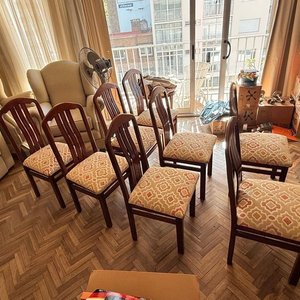Juego de 8 Sillas Tapizadas de Madera Estilo Clásico - imagen 2