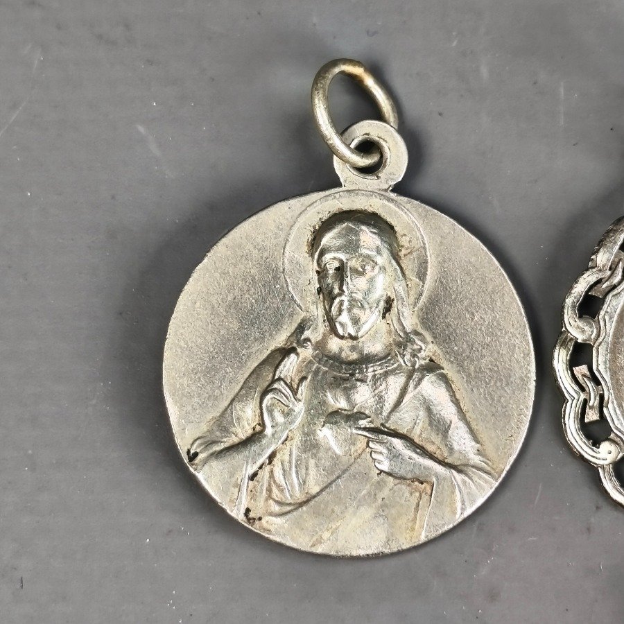 Item 16435 - Image 3