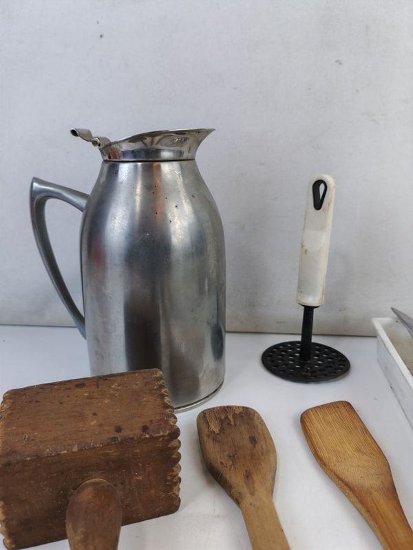 Colección de Herramientas de Cocina Antiguas - imagen 5