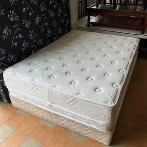 Lote anterior: Colchón de Sommier con Base