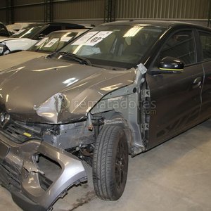 Lote de 2 Autos Usados para Repuestos o Reparación - imagen 2