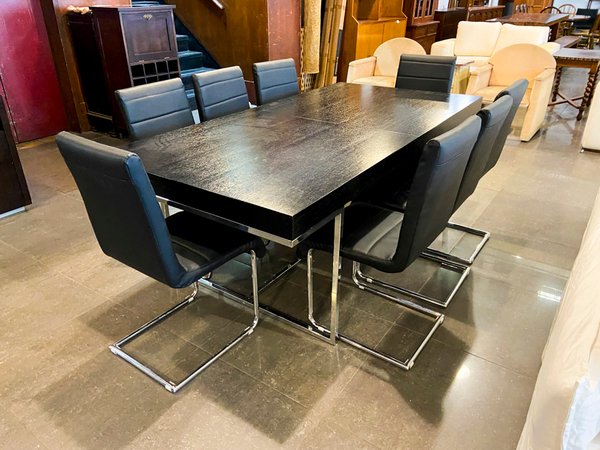 Mesa de Comedor Moderna Negra con 6 Sillas Cromadas - imagen 1