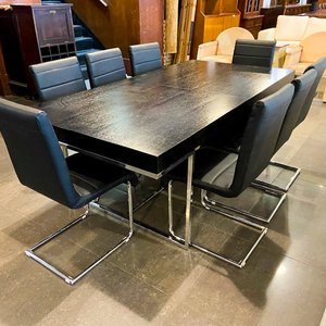 Lote siguiente: Mesa de Comedor Moderna Negra con 6 Sillas Cromadas