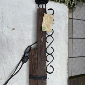 Lámpara de Pie Rústica de Madera Maciza y Hierro Forjado - imagen 4