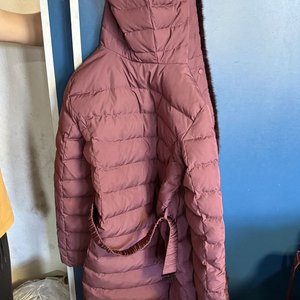2 Camperas Acolchadas Lila con Capucha y Pelo Sintético - imagen 2