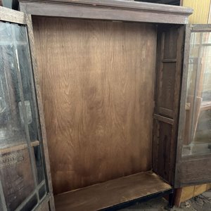 Biblioteca Antigua de Roble con Puertas de Vidrio - imagen 4