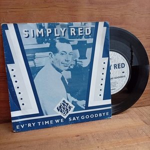 Lote siguiente: Disco Simple "Ev'ry Time We Say Goodbye" de Simply Red (1987)