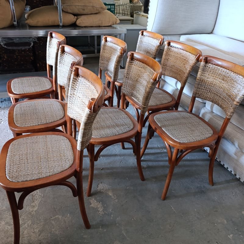 Sillas de madera y ratán en buen estado - imagen 5