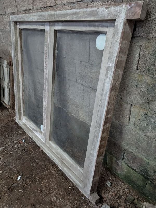 Item 900233 - Image 1