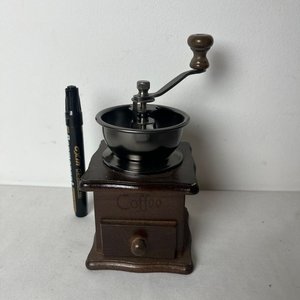 Molinillo de Café Manual de Madera con Cajón - imagen 4