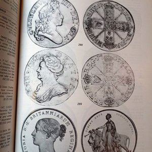 Lote de 5 Catálogos Numismáticos Americanos de Subastas de los Años 80 - imagen 5