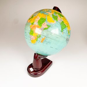 Globo Terráqueo con Soporte de Madera - Altura 34 cm - imagen 2