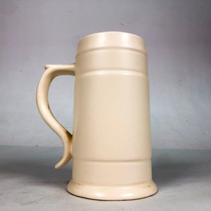 Jarra de Cerveza de Porcelana con Monograma y Diseño "La Negra" - imagen 3