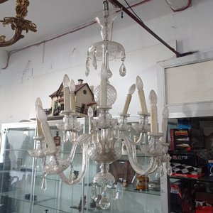 Lote siguiente: Araña de Cristal Tallado Bohemia con 10 Luces y Caireles
