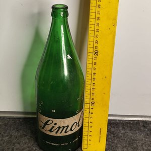 Lote anterior: Botella Antigua de Vidrio Verde Limol 1 Litro