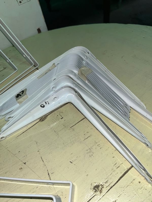 SOPORTES PARA PARED DE PLÁSTICO - imagen 7