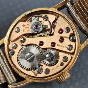 Dos Relojes de Dama Dorados: Citizen Octogonal y Antiguo Águila 17 Rubíes - imagen 10