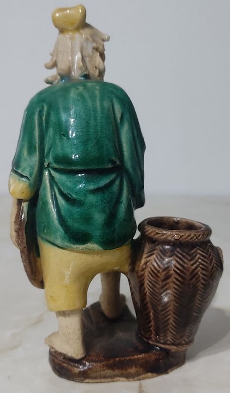 Figura Oriental de Barro Esmaltado: Colecciónable y Artística - imagen 5