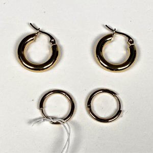 Dos Pares de Arracadas Enchapadas Doradas - imagen 2