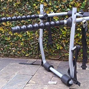 Portabicicletas Reforzado para Baúl de Auto o Camioneta - imagen 3