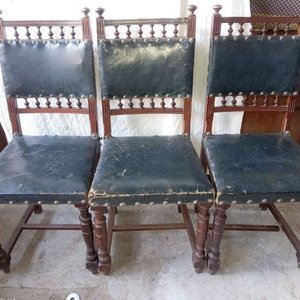 Lote anterior: 5 Sillas Inglesas Antiguas con Tapizado Original de Cuero
