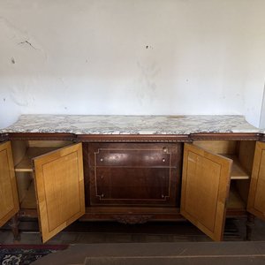 Aparador Antiguo de Madera con Tapa de Mármol y Detalles Incrustados - imagen 12