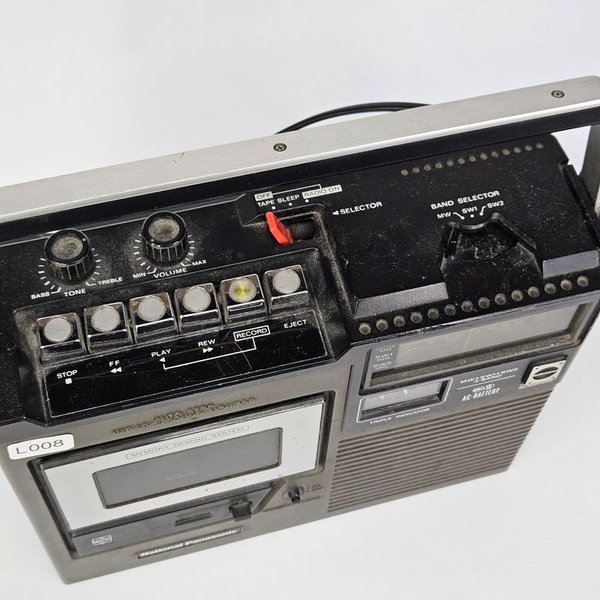 Radio Nacional Panasonic Vintage con Cassete y Tuning - imagen 3