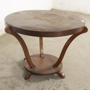 Mesa Art Decó Circular de Tres Patas con Estante - imagen 3