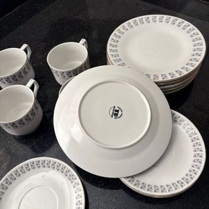 Conjunto de 9 Platillos y 5 Tazas de Porcelana China - imagen 4